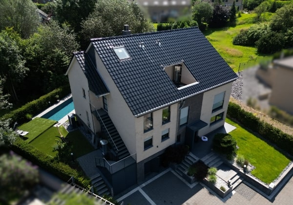 Zeitlos moderne Villa mit exklusiver Ausstattung, Pool und vielseitigen Nutzungsmöglichkeiten- Traumlage im Dreiländereck D/B/NL